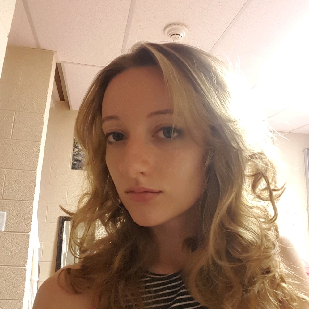 Meet your Posher, Nikki